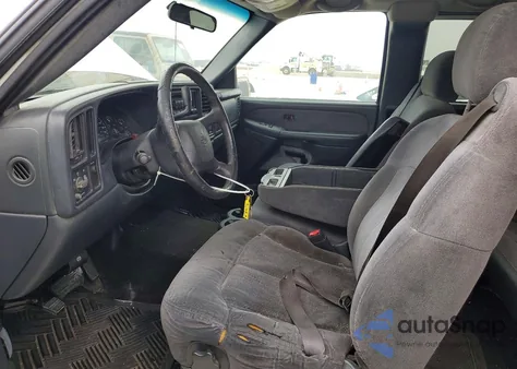 2002 Chevrolet Silverado C1500 из США, поврежденный, VIN 1GCEC19V82Z135064
